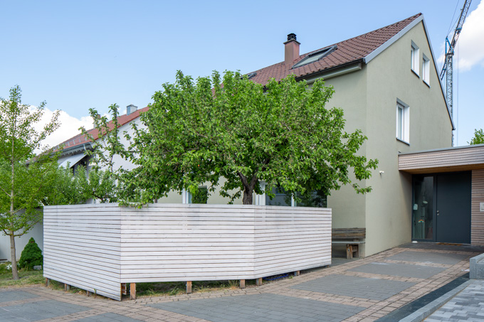 Wohnhausumbau Birkenweg in Gerlingen Eingangssituation
